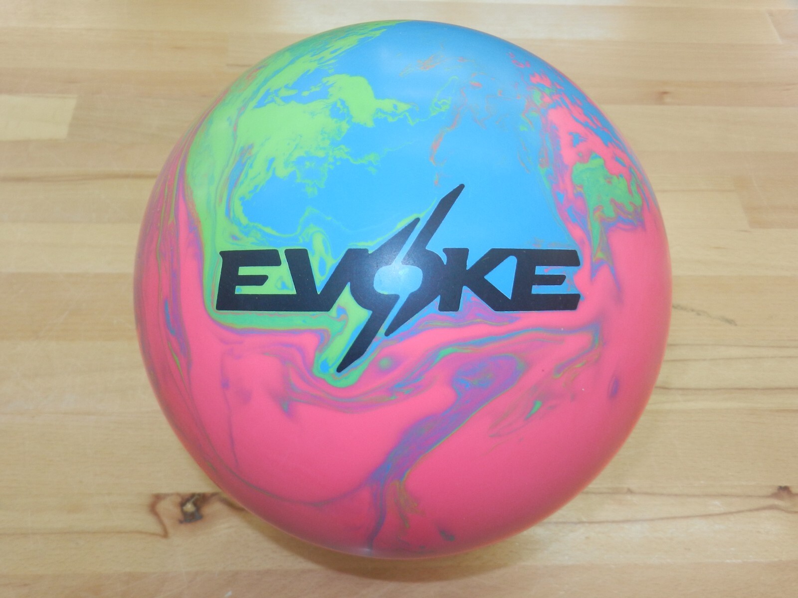 Evoke Hysteria ボウリングボール 15lbs Rst Hyperdrive Bowling