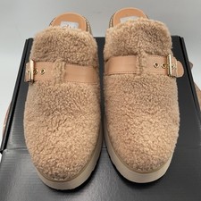 DV Dolce Vita Womens Beige Faux Shearling Platform Mules Buckle Strap Lug Sole
