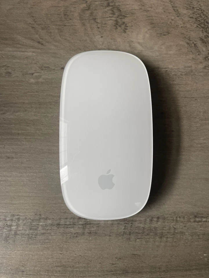 Apple Magic Keyboard and Mouse Kit USB A3204 A3118 Latest Mint Condition - Image 3 of 4