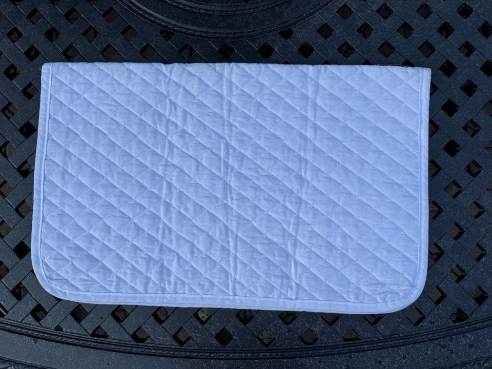 Almohadilla para silla de montar de bebé TuffRider (con emblema de la AIE) Foto 2 de 4