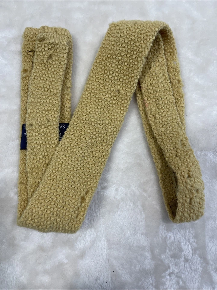 Gravata de malha POLO vintage masculina 100% lã 48" ITÁLIA amarela sólida com logotipo polo verde - Imagem 4 de 4