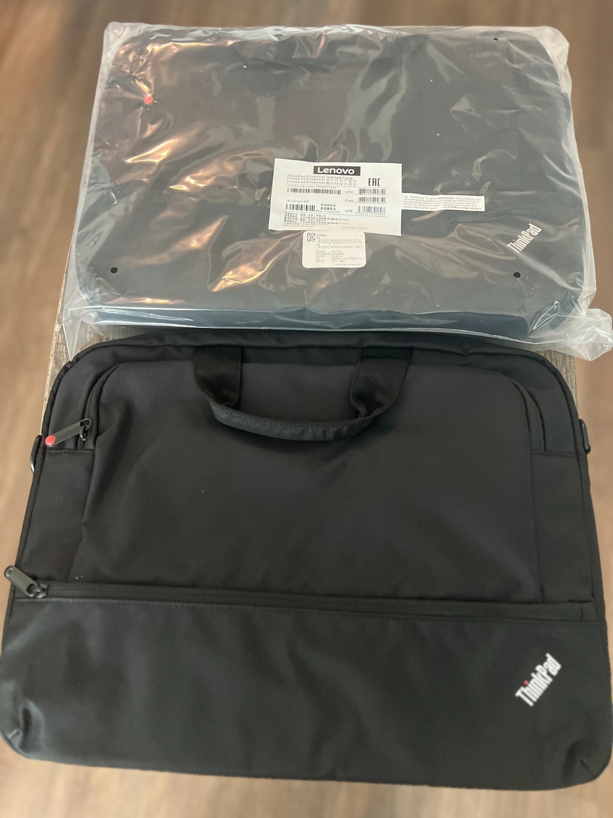 New Lenovo ThinkPad Essential Top Load Laptop Bag Black 15.6"