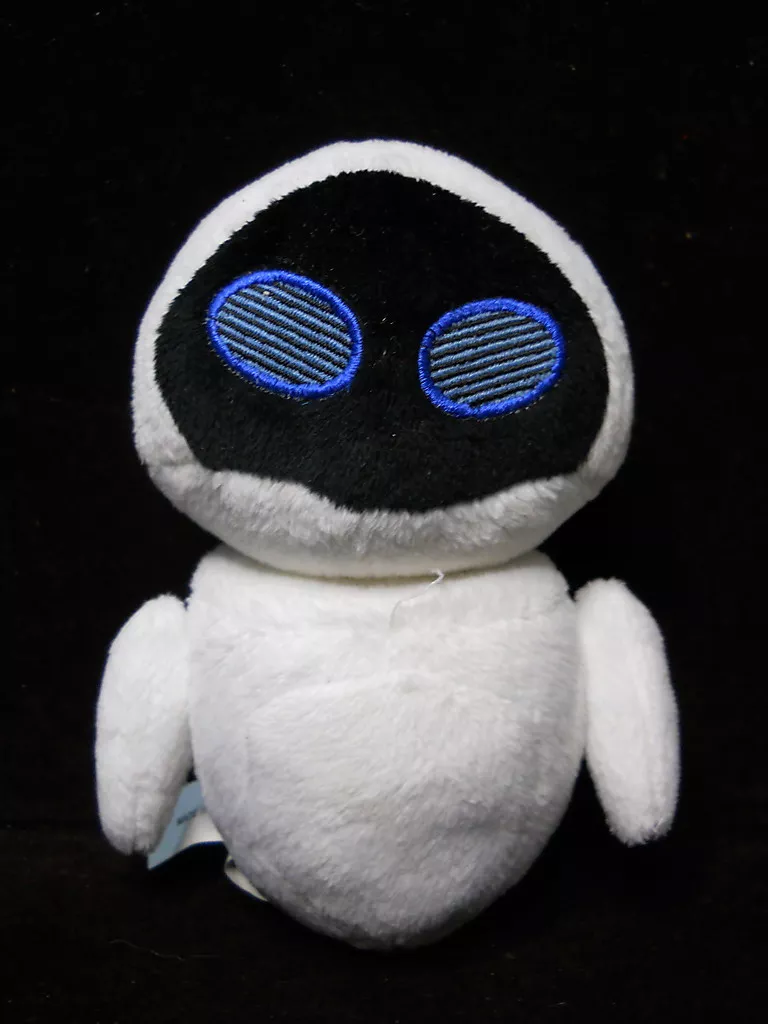 Wall e and outlet eve plush toys