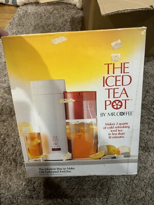 Vintage The Iced Tea Pot by Mr. Coffee Model TM1  2 Quart Iced Tea Brewer New