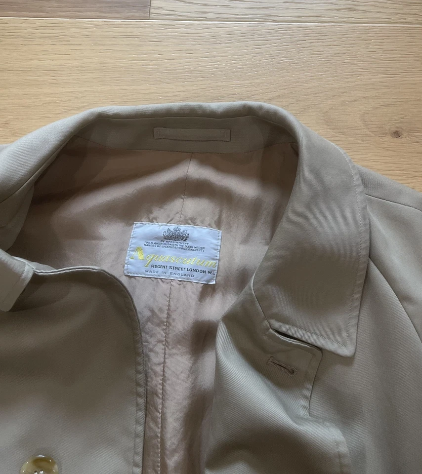 Gabardina vintage Aquascutum Foto 3 de 4