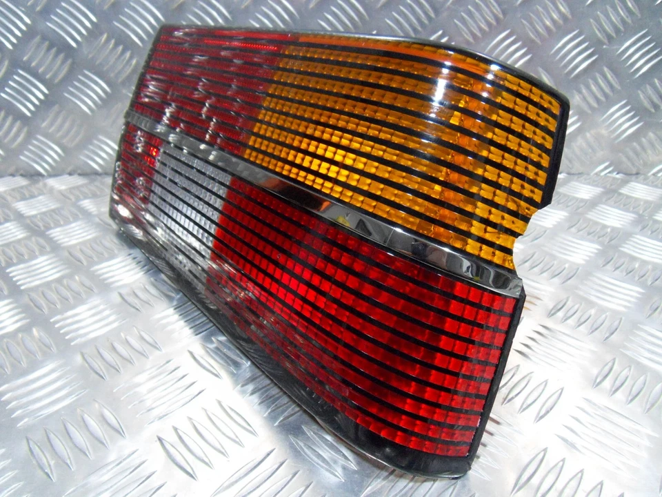 Luz de freno trasera derecha original Vauxhall Cavalier Mk2 SRi 130 1982 a 1988 NOS - Imagen 3 de 4