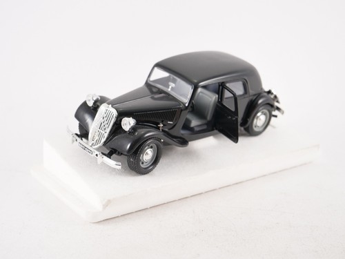 Burago Bburago n° 1501 1/24 Citroën Traction 15CV TA jamais sortie en boite - Imagen 10 de 18