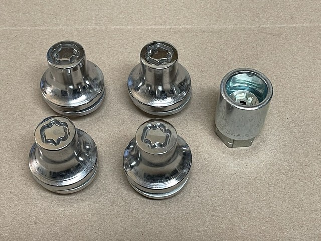 2007-2018 Toyota Tundra Alloy Factory Wheel Locks PT27660070 for sale