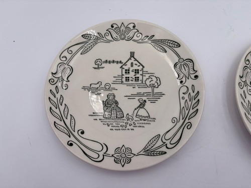 Royal China Bucks County PA Dutch (2) Small Plates 6.25” Green/ivory - Picture 5 of 9