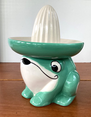 Vintage Ceramic Frog Sombrero Hat Reamer Juicer-Cracker Barrel Store