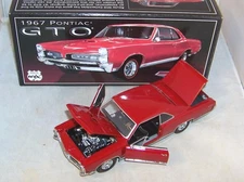 1:24 UNIVERSITY OF RACING / WIX 1967 PONTIAC GTO REGIMENTAL RED NIB