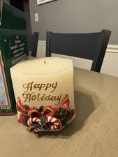 Christmas Collectibles Happy Holiday LightUp Musical Candle Seymour Mann