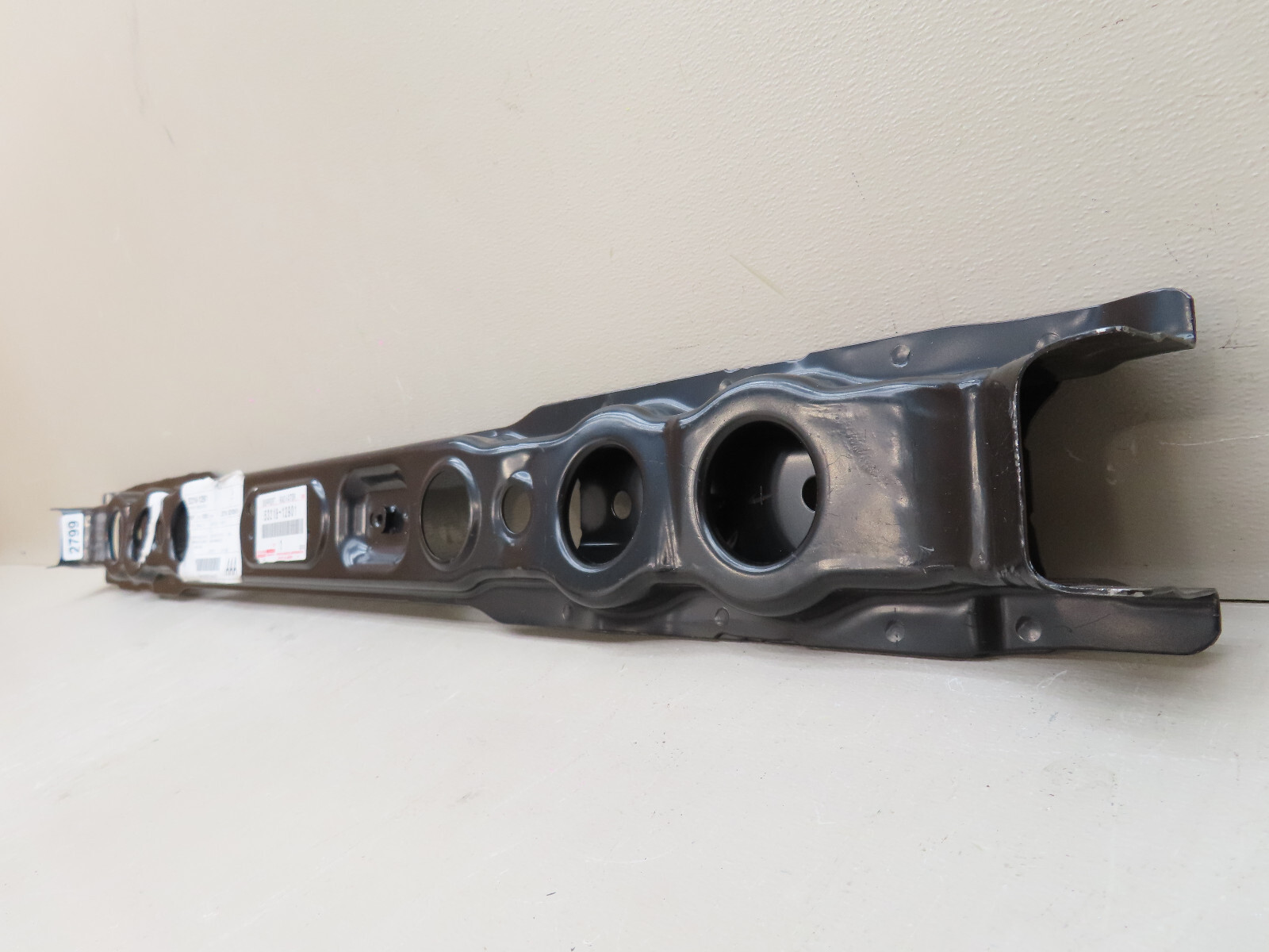 08-18 GENUINE TOYOTA PRIUS V SCION LOWER RADIATOR SUPPORT  BAR OEM 53218-12901