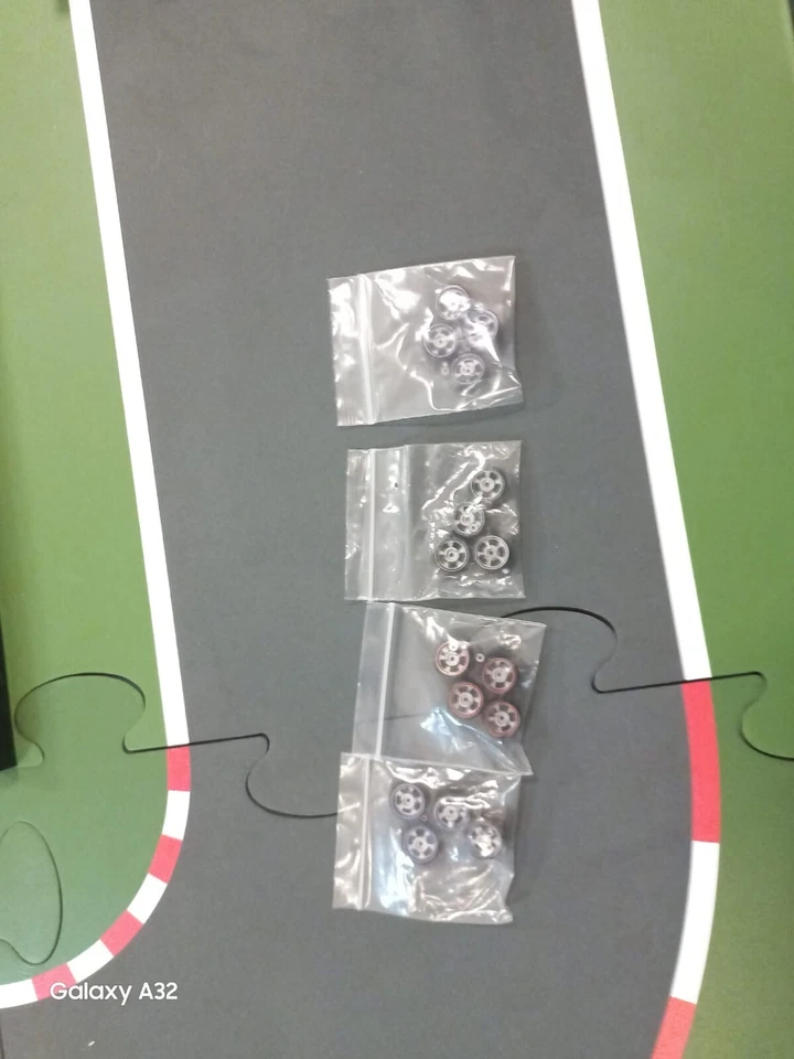 SIKU 6810 Racing GT Challenge Set 1:43 - Bild 2 von 4