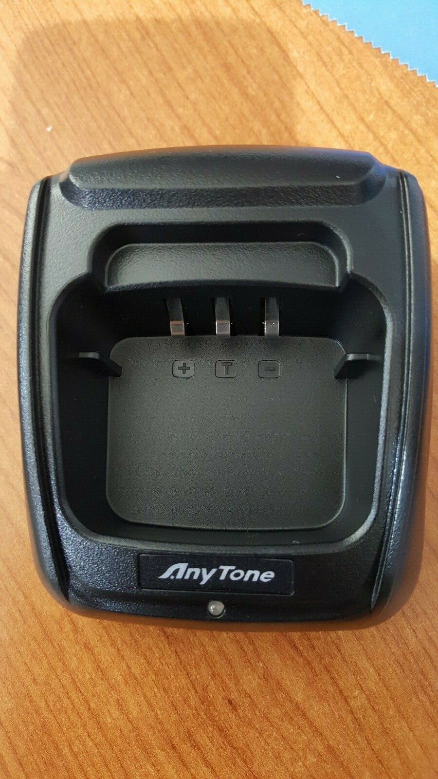 ANYTONE VA D868 VASCHETTA RICARICA PER D-868/878  84004