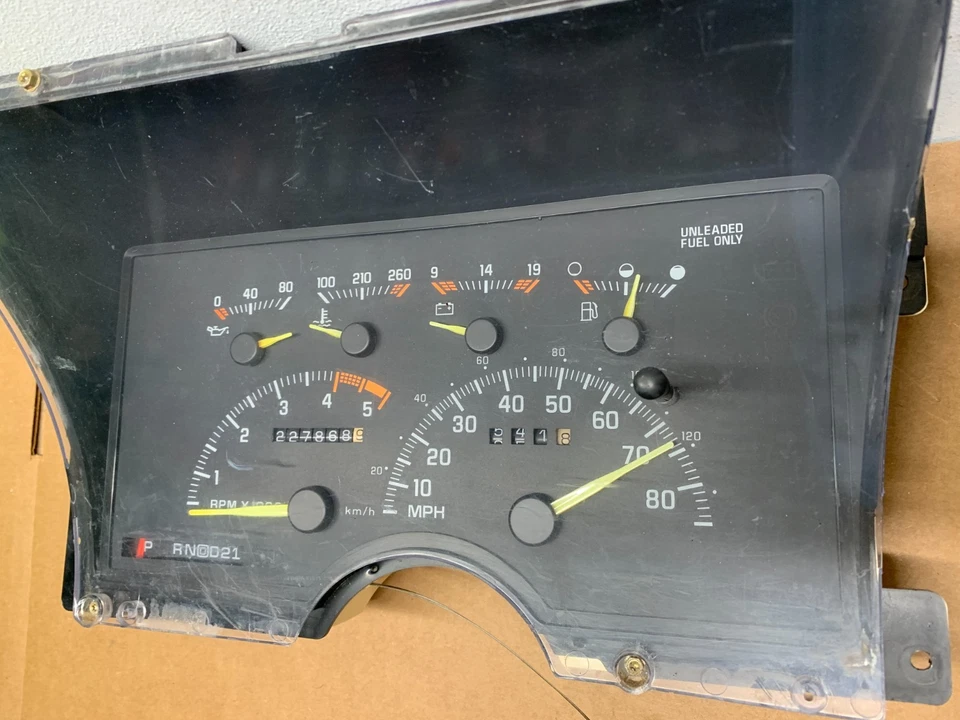 1992 1993 1994 Chevy GMC C1500 Truck Sierra Silverado Gauge Instrument Cluster - Image 2 of 4