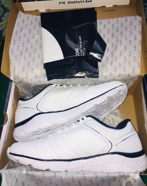 fila trainers size 9