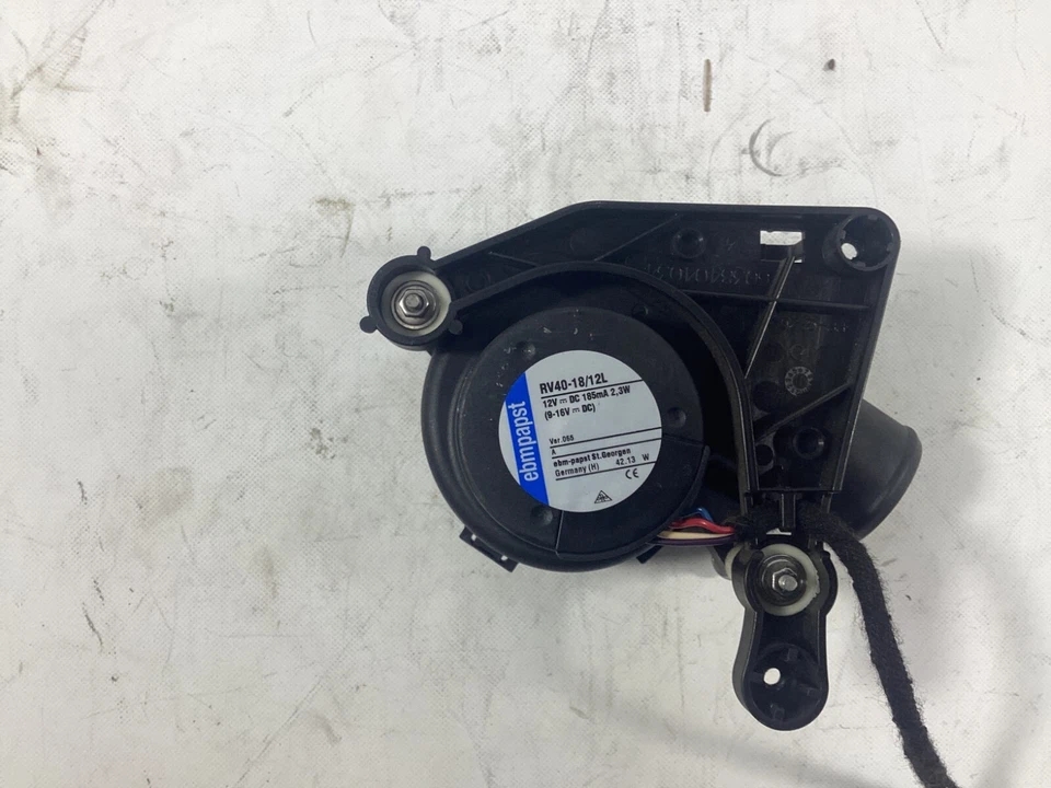 Módulo de motor soplador ventilador de refrigeración Mercedes-Benz C300 2008-2014 A2049060015 OEM. Foto 4 de 4
