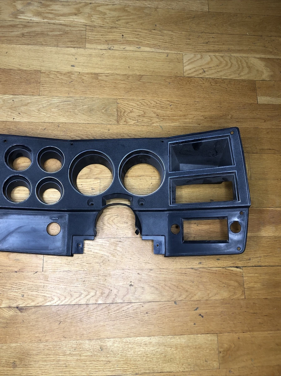 Square body 2024 chevy dash