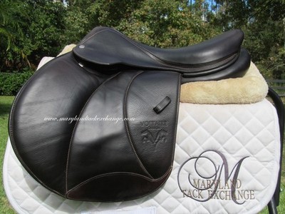 17'' VOLTAIRE PALM BEACH BUFFALO ( FIN PANELS) close contact jumping saddle-2022!