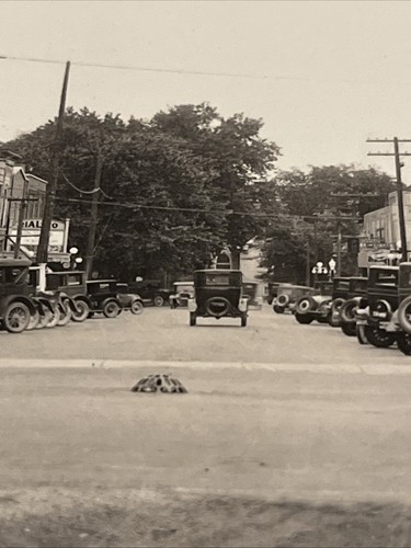 Vintage RPPC Street Scene Henry Street Edgerton Wisconsin Stores Cars Buildings - Photo 8/15