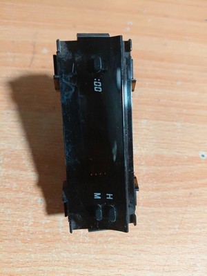 TOYOTA CAMRY パネル時計【日本製】 1997-2001 Toyota Camry Dash Digital Clock Display Panel 83910
