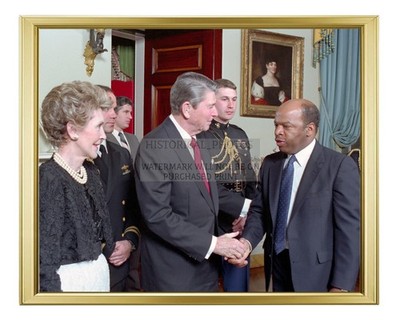 RONALD REAGAN NANCY REAGAN JOHN LEWIS WHITE HOUSE 1987 8X10 GOLD FRAMED PHOTO