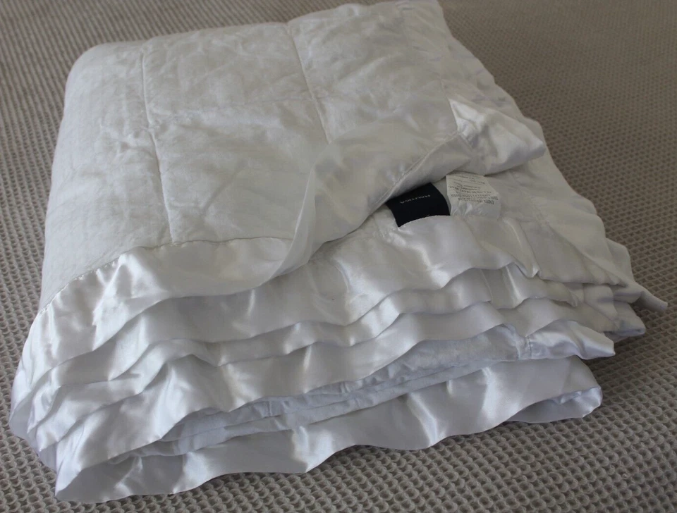 Nautica White Cotton Quilt Blanket Satin Trim Queen - Image 2 of 4