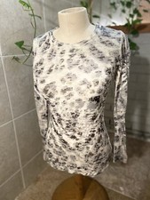 Soft And Cute Tee Size M