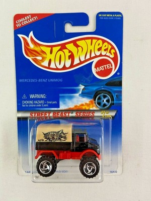 Hot Wheels Street Beast Mercedes Benz Unimog 1996 Number 557 Die Cast Car 16930