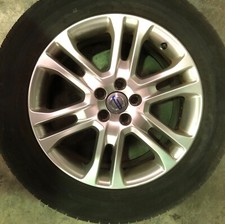 Volvo XC60 18 inch alloy wheel