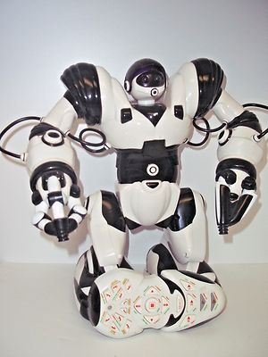 RARE WowWee ROBOSAPIEN Humanoid Toy Robot w/ Remote Control ~ Working Condition