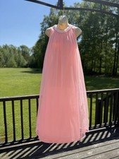 1960s PEACH CHIFFON OVER NYLON DUAL LAYER NEGLIGEE ROUND COLLAR LINGERIE READ