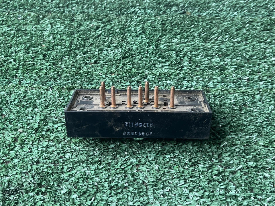 85-93 CADILLAC FLEETWOOD DEVILLE FWD CONTROLE DE INTERRUPTOR DE ASSENTO DE MOTORISTA ESQUERDO 20441523 - Imagem 2 de 3