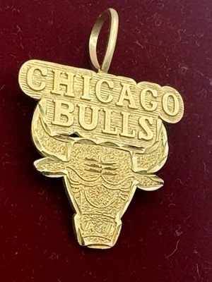 XL 14K GOLD CHICAGO BULLS PENDANT CHARM NBA BASKETBALL BY MICHAEL ANTHONY 2.60g - Image 1 of 4