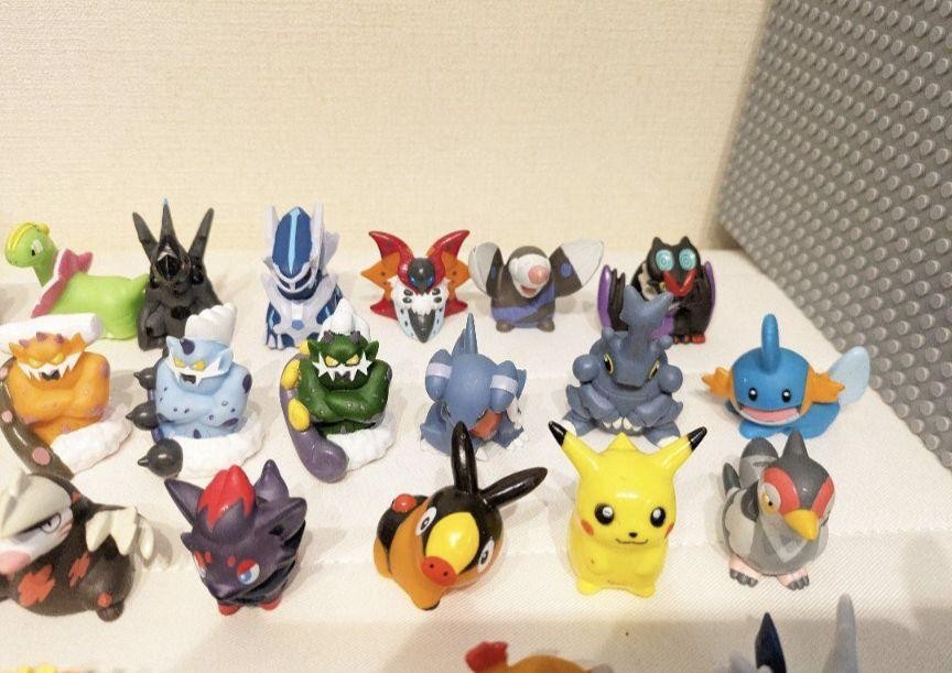 コミック・アニメ POKEMON FINGER PUPPETS set of 46 Pokemon Finger Puppets Set of 46 Figures Vintage Collectible