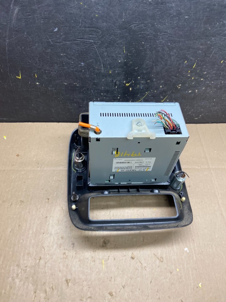 2004 - 2006 Ford Ranger Radio Stereo Audio CD Player Bezel Air Vent ...