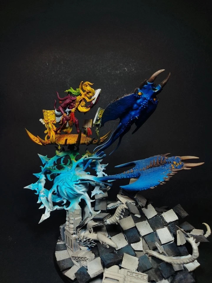 Painted Fateskimmer, Herald of Tzeentch on Burning Chariot Dickiples of Tzeentch - Image 2 of 4