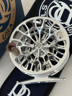 **BEAUTIFUL**   ROSS ANIMAS 4/5 PLATINUM REEL!  ~LEGENDARY~