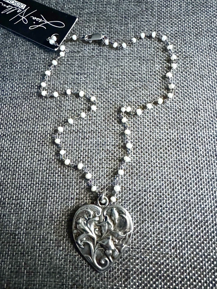 � Colgante de corazón grande de ley de colección en cadena de perlas pequeñas, único en su clase Foto 4 de 4