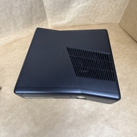 Microsoft Xbox 360 Slim 4GB  Console Base Bundle Controller Tested Matte Black