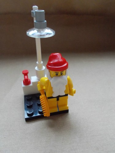 LEGO CITY WINTER CHRISTMAS SCENES ROOMS ADVENT CALENDAR SANTA KID MINIFIG PICK 1 - Picture 26 of 27