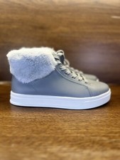 Koolaburra Women's Sundell Fuzz Chukka Sneaker - US Shoe Size 10 Gray - 1132851
