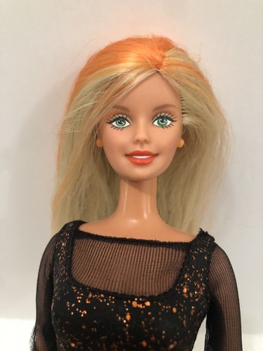 MUÑECA HALLOWEEN ENCANTADA BARBIE NARANJA NEGRA MODA BRUJA VESTIDO SOMBRERO - Imagen 3 de 8