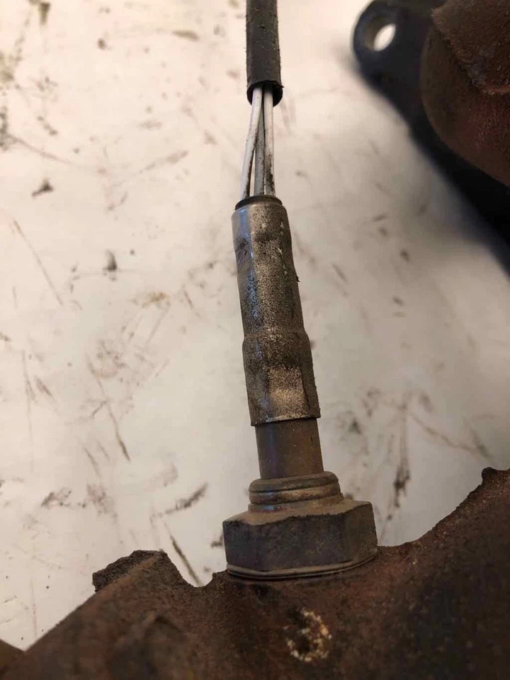 Chrysler Cirrus 1995-1996 2,5 L 6 cilindros colector de escape lado del conductor izquierdo derecho Foto 4 de 4