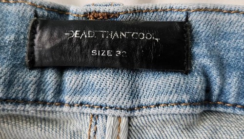 Dead Than Cool Men's Distressed Light Wash Jeans with Paint Splatter Size 32/32 - Picture 9 of 12