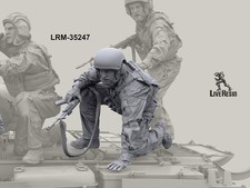Live Resin 1/35 Modern Russian Tanker - Controls Shooting Result