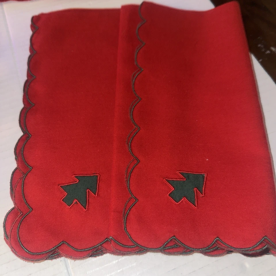 Juego de 4 y 6 servilletas Red Holly Cutwork vacaciones de Navidad Foto 4 de 4
