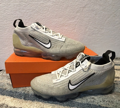 Nike Air VaporMax 2021 FK Air Max Low Top Sneakers  DH4084-100