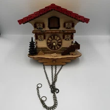 Vintage Musical Cuckoo Clock Tested Works No Pendulum Bird Pops Out – Read Desc